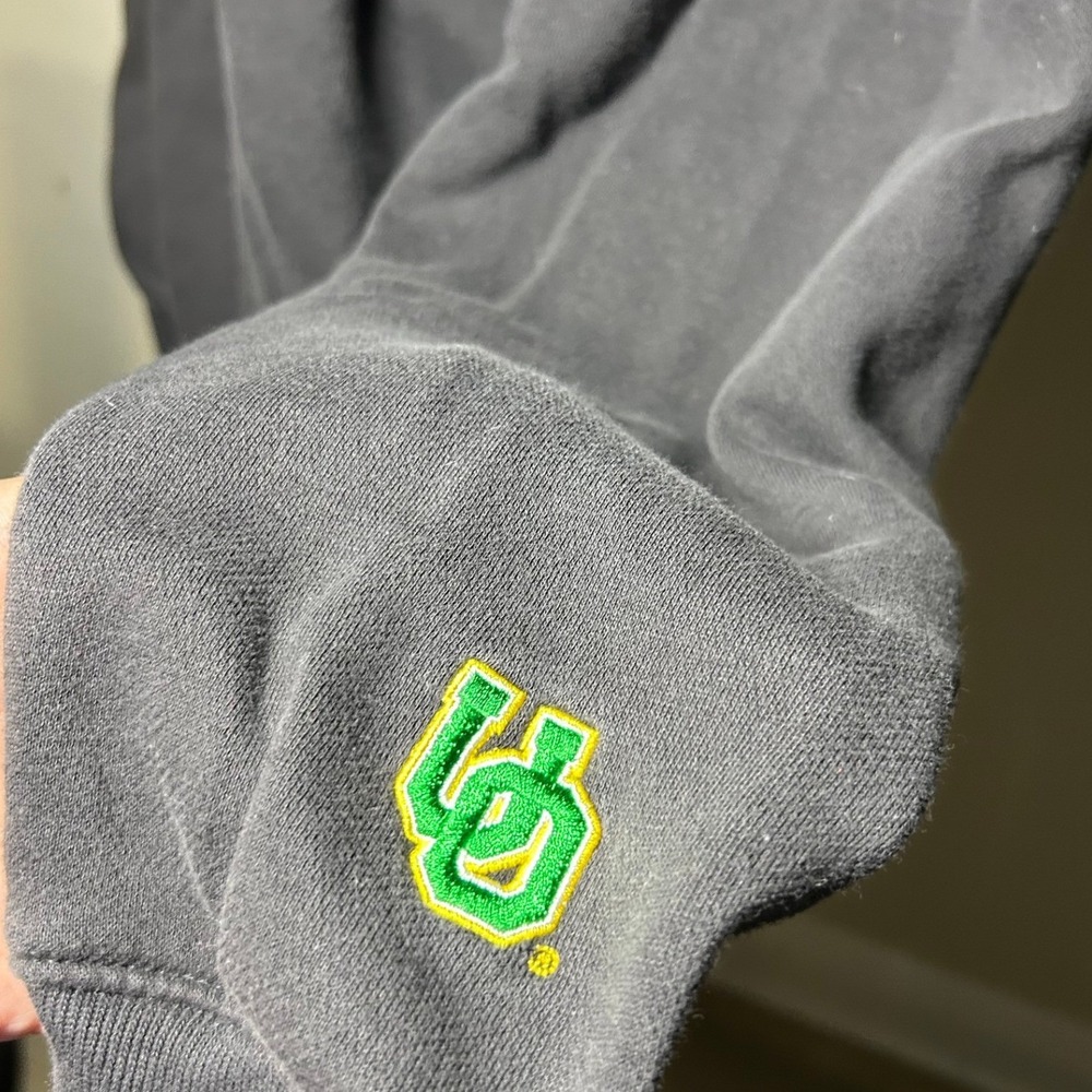 Hollister Oregon Ducks Sweatshirt S Black Boxy Fit Graphic Crewneck - Picture 3 of 6